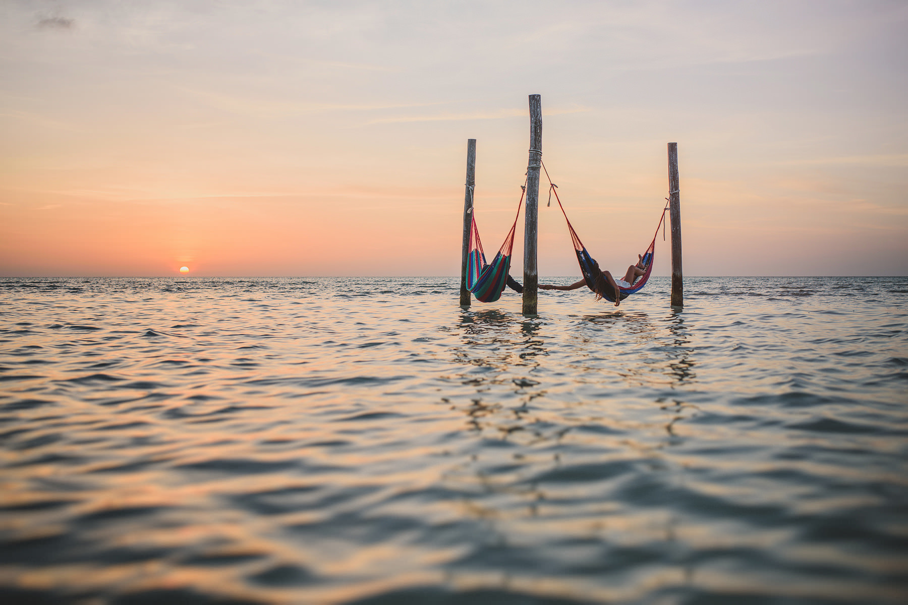 romantic engagement session in holbox island