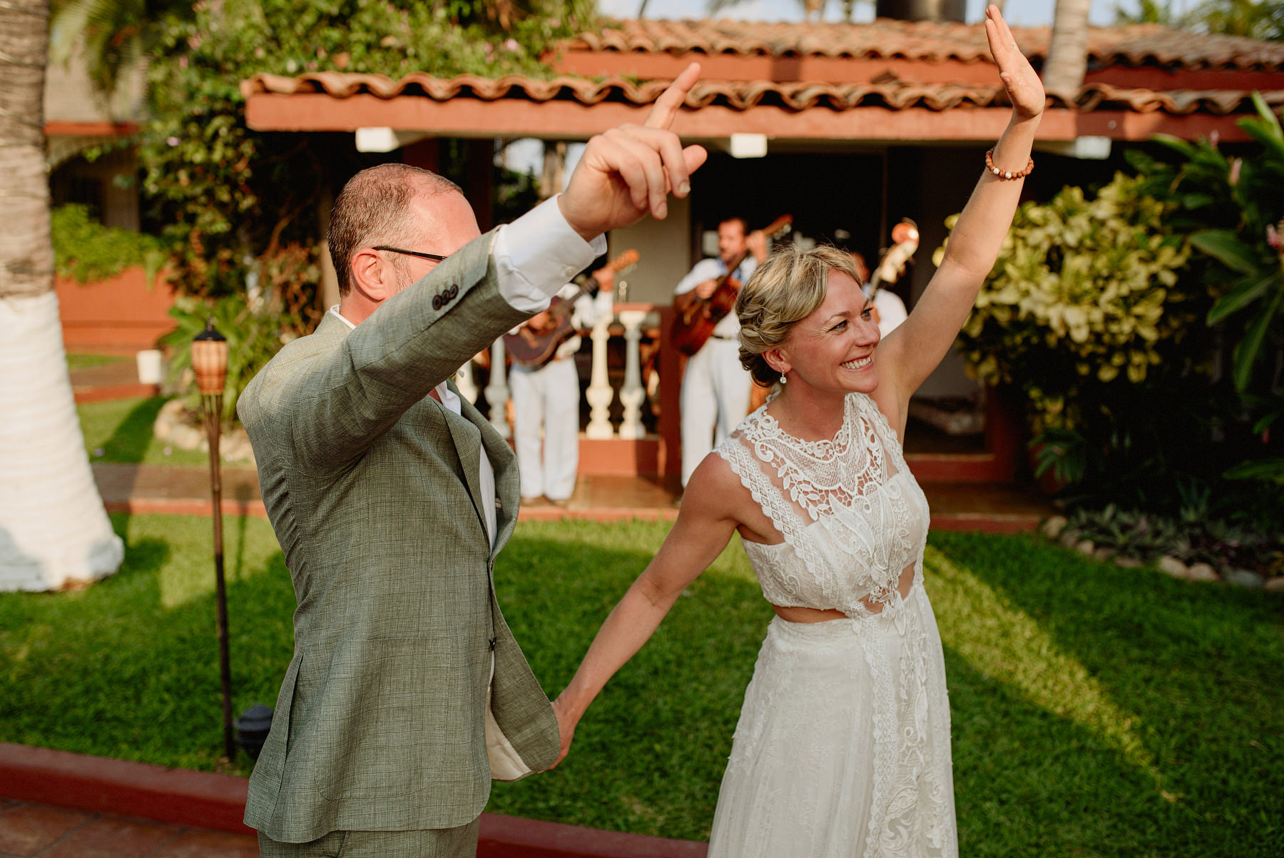 destination wedding in puerto escondido