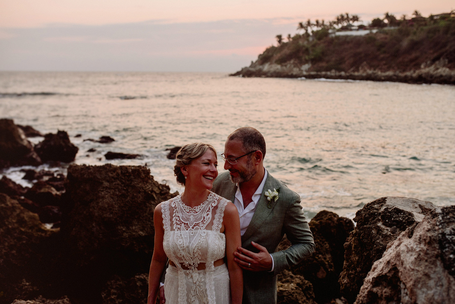 exciting wedding in puerto escondido