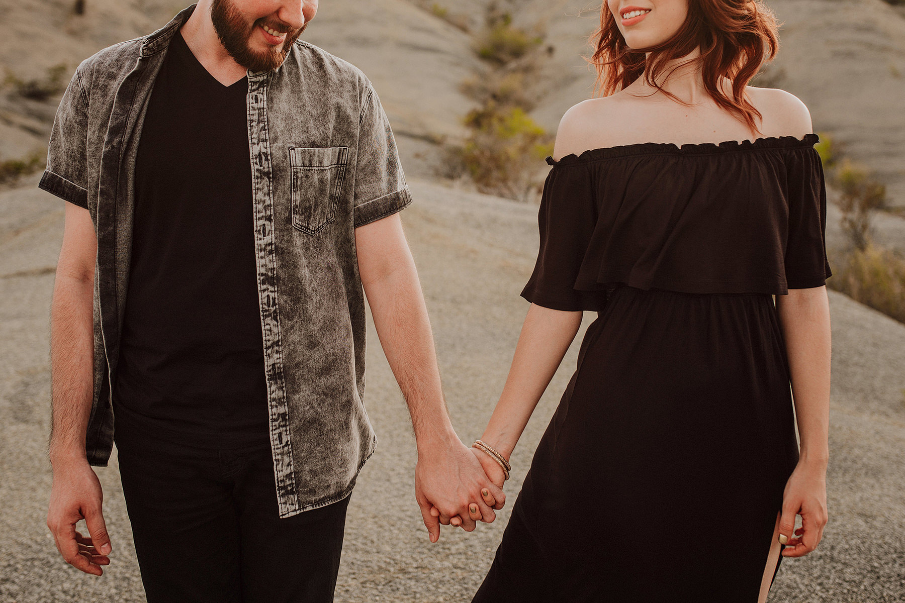 alternative engagement session in the desert