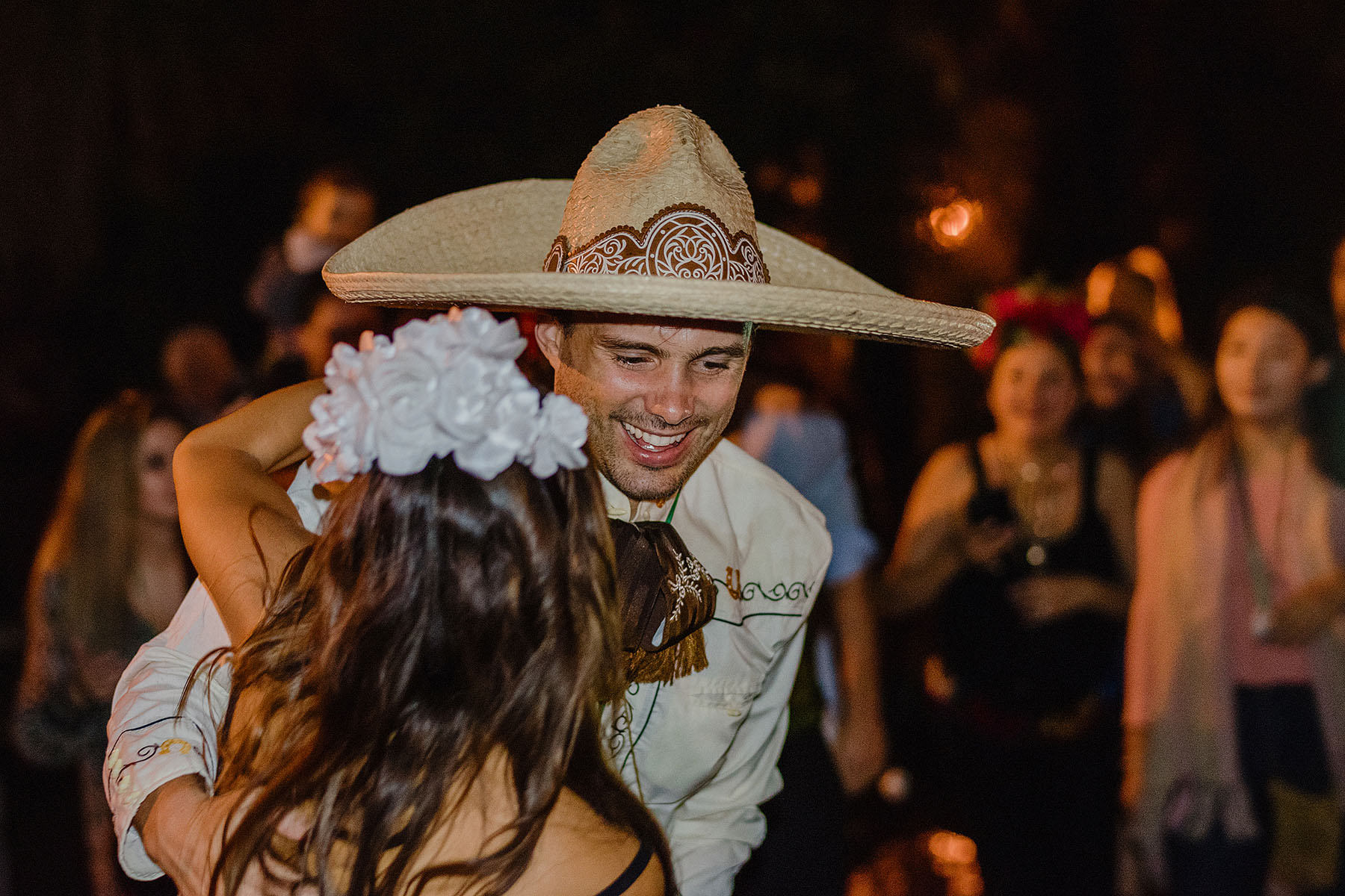 effortlessly cool destination wedding quinta real zacatecas