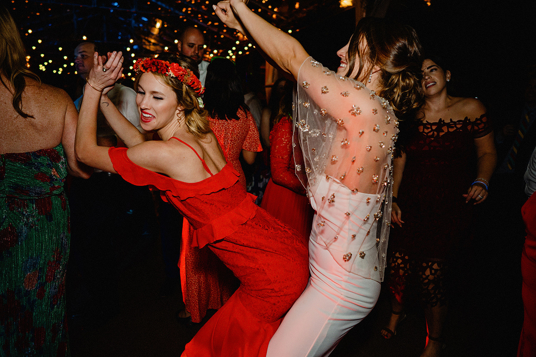 vibrant san miguel de allende wedding