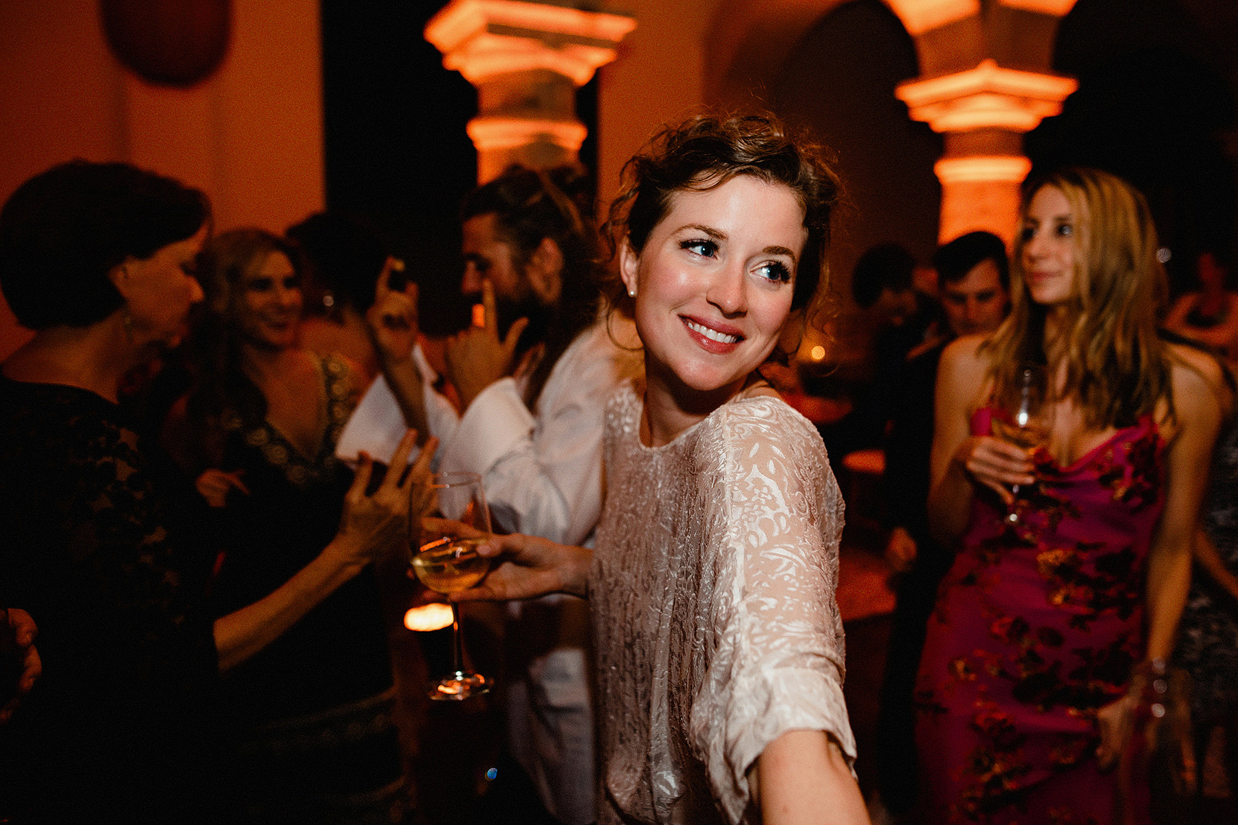 vibrant wedding at terraza pitiona casa antonieta